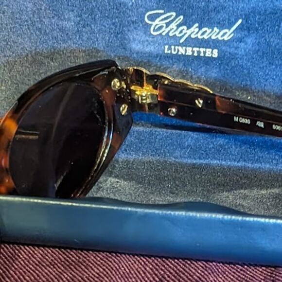 Chopard Women\'s Tortoiseshell Sunglasses with Gold Accent main image 9